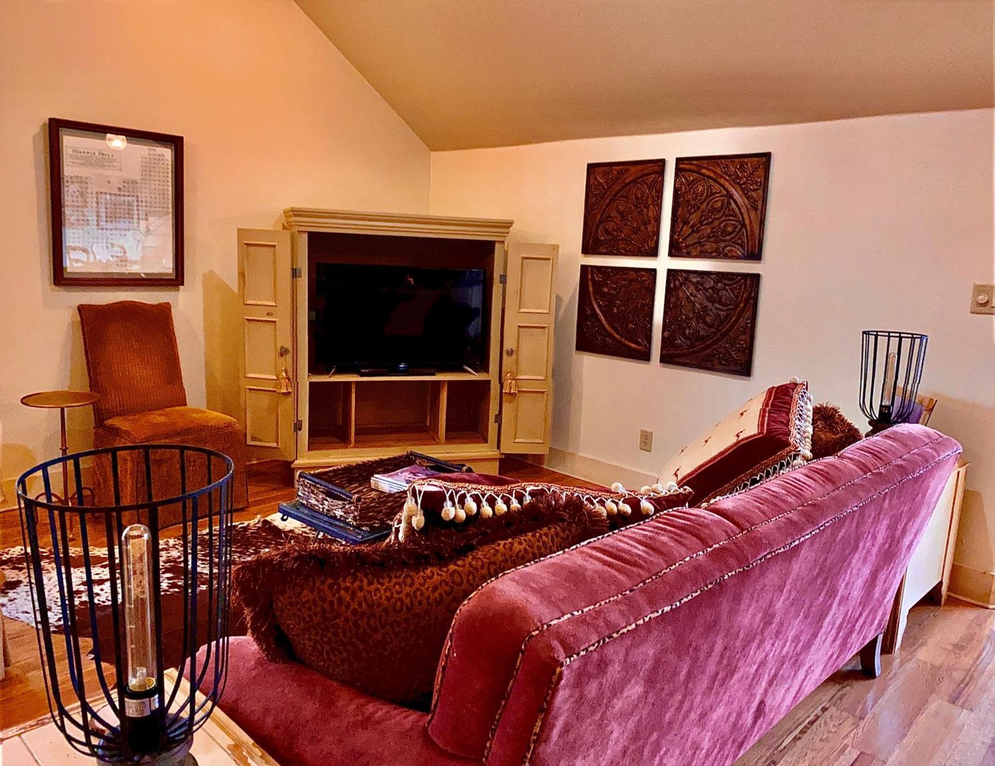 V700 Ranch Stays Marble Falls Exterior foto