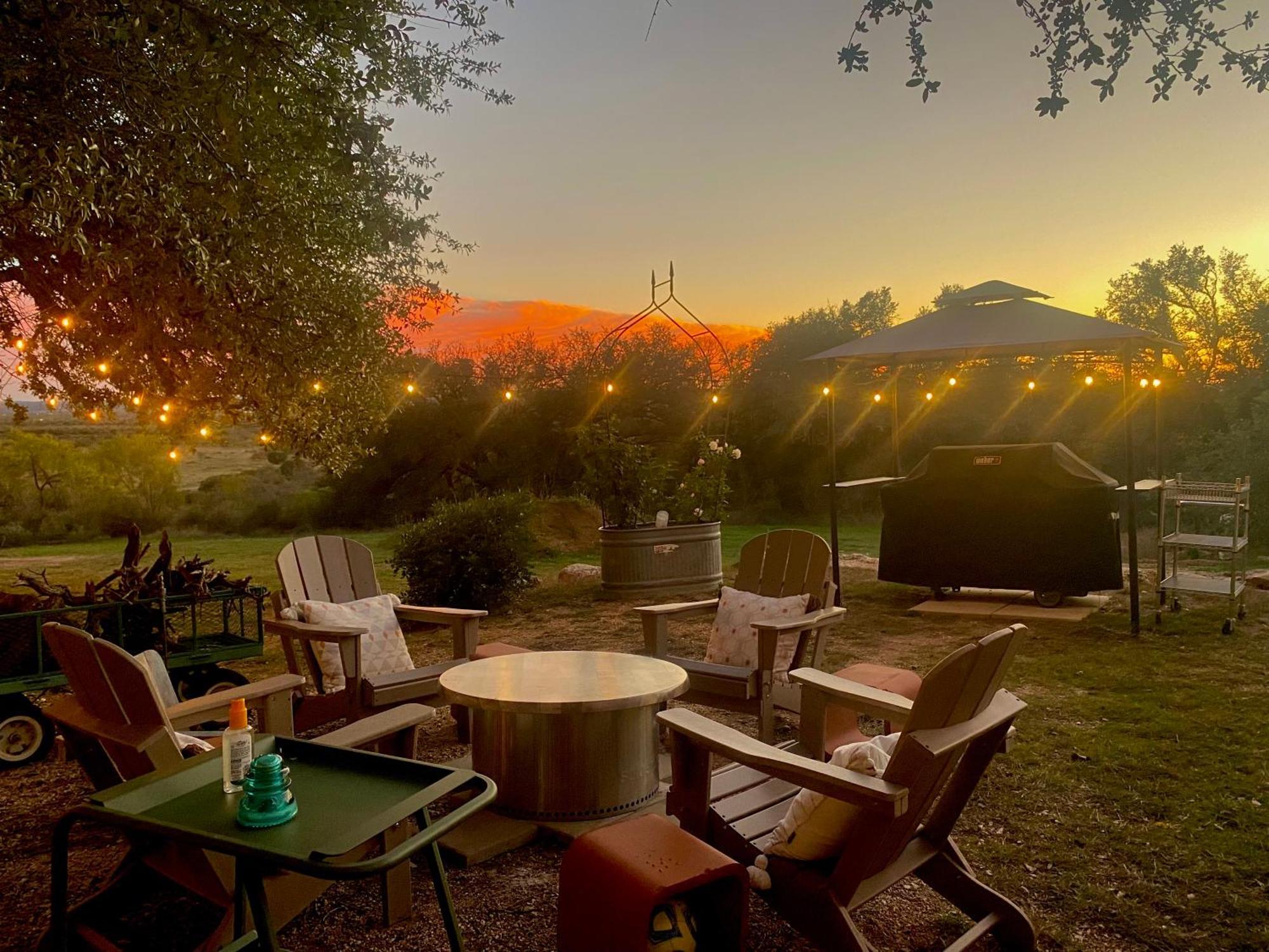 V700 Ranch Stays Marble Falls Exterior foto